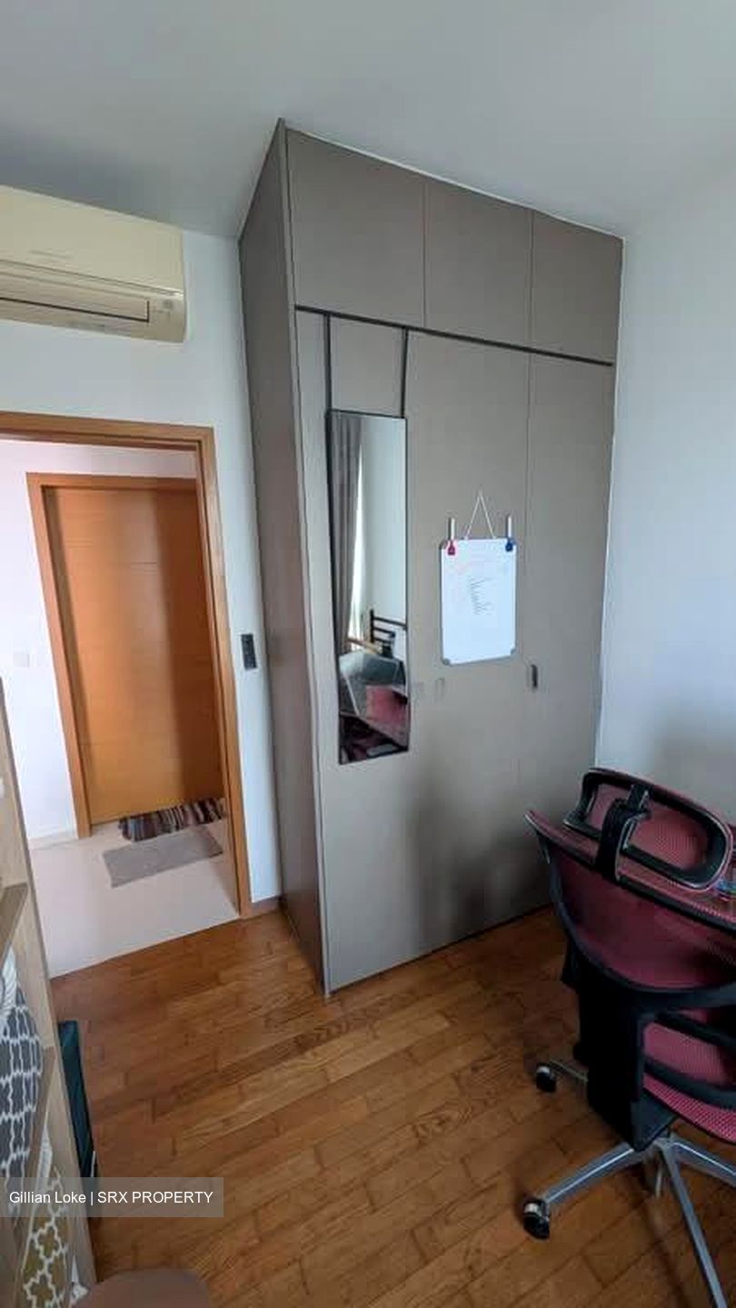 Vacanza @ East (D14), Condominium #591420891